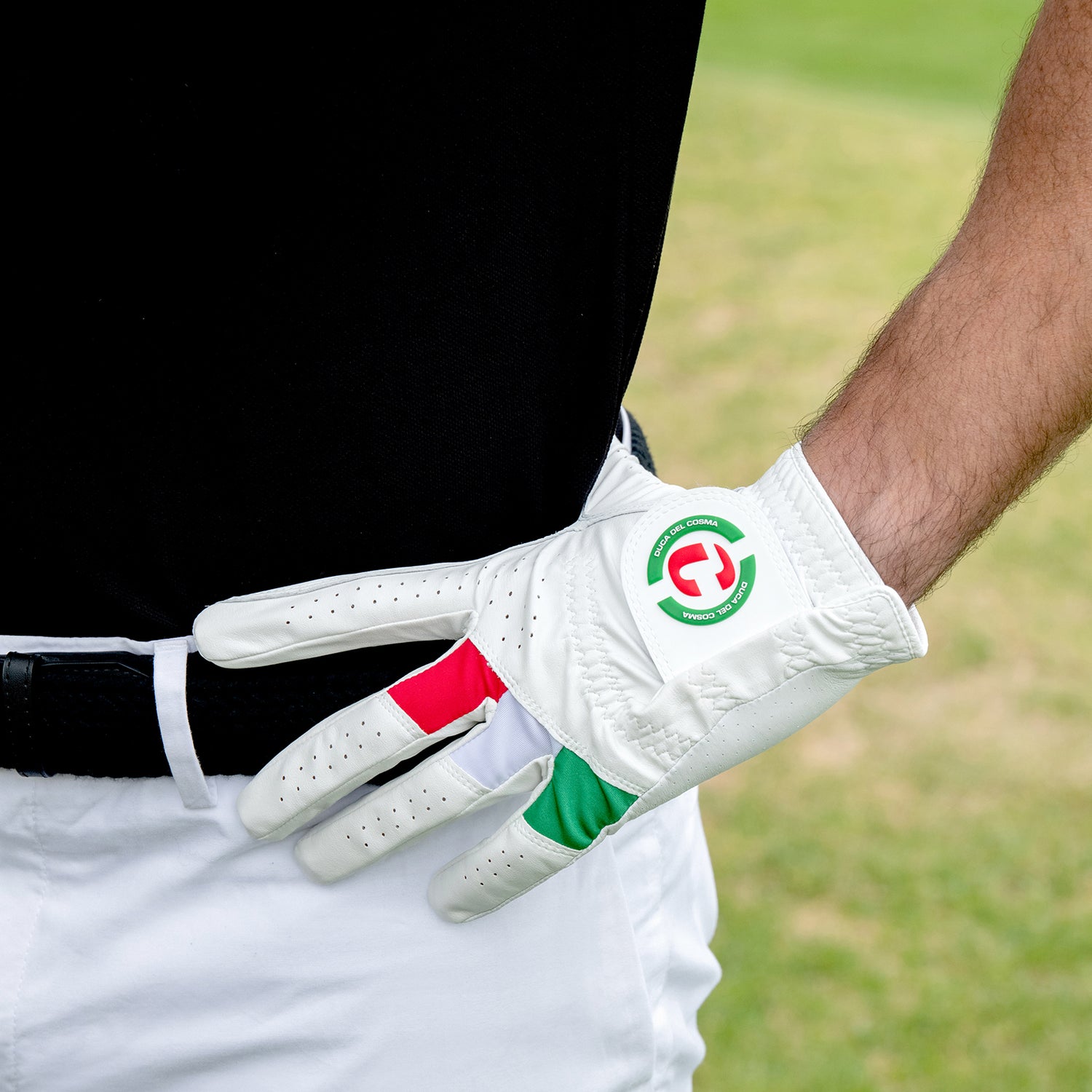 Shop golfhandschoenen voor heren bij Duca del Cosma. De beste heren golfhandschoenen koop je hier!